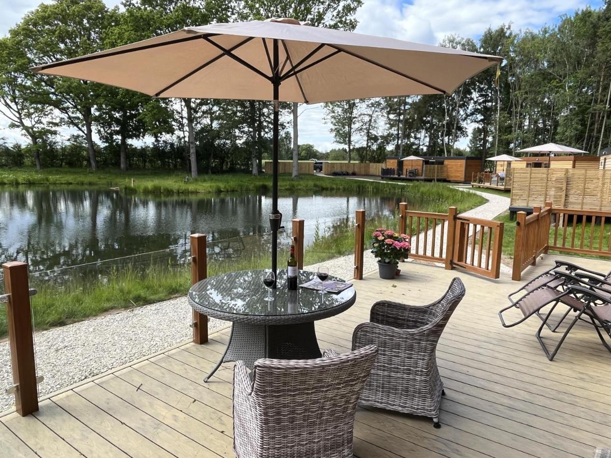 Oak Boutique Lodge Includes Hot Tub Air Con & Dog York Eksteriør bilde